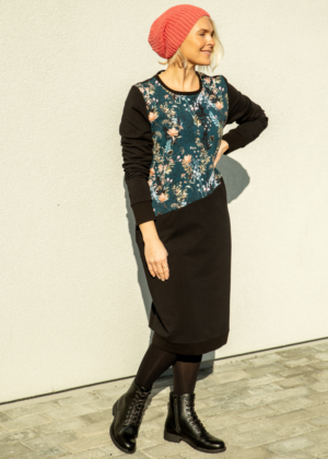 Stiilne must taskutega pusakleit Sügislilled-Kohe laos viimane suurus M(38-40) - Image 4