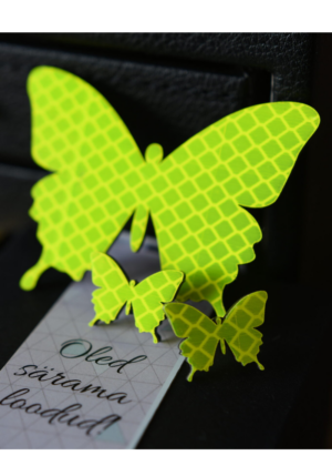 Helkiv ehtekomplekt liblikas kollane-komplekti kuulub kollane liblika kujuline helkur-pross  ja kollased liblika kõrvarõngad-KOHE LAOS