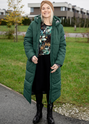 Stiilne must taskutega pusakleit Sära-UUDIS- suurus M(38-40)-kohe laos-teised suurused tellimisel - Image 3