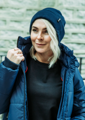 HUPPA pehmest lõngast sügis-talvine müts Ever tumesinine-KOHE LAOS