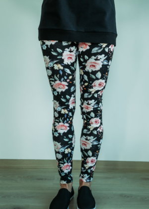 Mugavad venivast kangast musta  taustaga  retuusid Roosi- KOHE LAOS M, L, XL ja XXL - Image 2