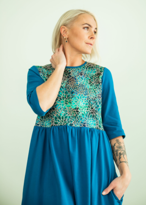 Armas sinine  pikem figuurisõbralik taskutega kleit Nelli viimane suuruses XL-KOHE LAOS - Image 3