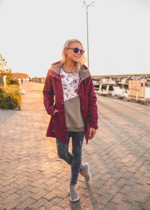 HUPPA stiilne vihma ja tuulekindel  bordoolilla  40 gr soojustusega naiste kevad-sügis parka - Image 4