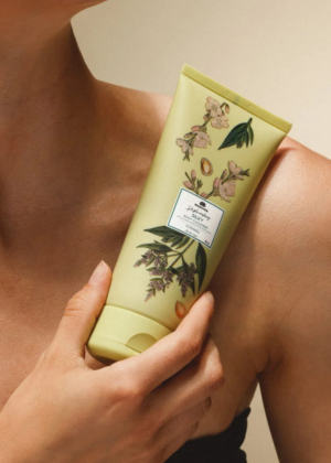 LAUREN x MAGRADA: NIISUTAV DUŠIGEEL Kõikidele nahatüüpidele 200ml