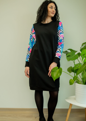 Stiilne  must  taskutega pusakleit Flamingo- kohe laos viimased suuruses M(38-40)-SUPER HIND