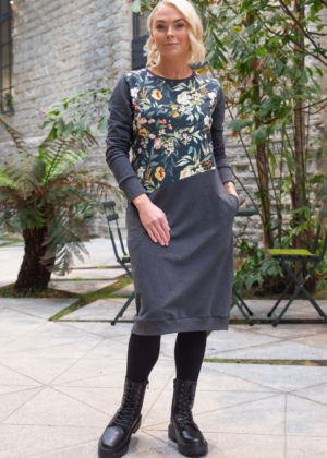 Stiilne tumehall taskutega pusakleit Aasalilled-Suurus S kohe laos-teised suurused  tellimisel - Image 3