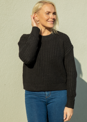 VERO MODA soe  naiste kampsun Hilda must -KOHE LAOS-SUPER HIND