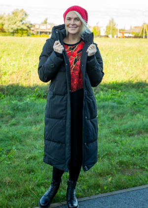 Stiilne must taskutega pusakleit Punane Marmor- Kohe laos suurus M-teised suurused tellimisel - Image 2