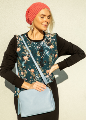 Stiilne must taskutega pusakleit Sügislilled-Kohe laos viimane suurus M(38-40) - Image 3