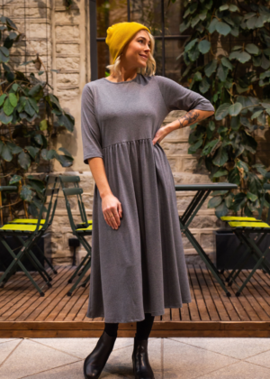 Hall pikem figuurisõbralik taskutega kleit Nelli-kohe laos suurus M(38-40)